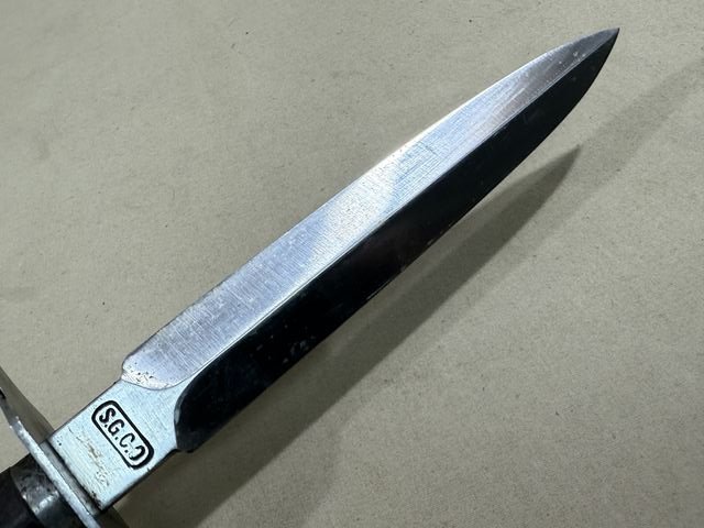 Original WWII French Fighting Knife and Scabbard, S.G. C.O — image 4