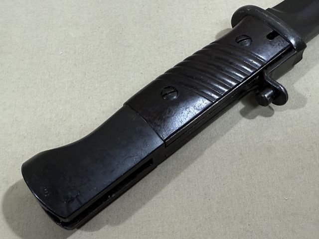 Original POST-WWII Norwegian Bayonet and Scabbard — image 10