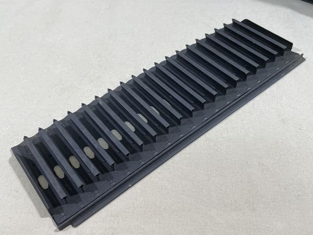 Original WWII Italian Breda M37 MG Loading Frames with Box — image 3