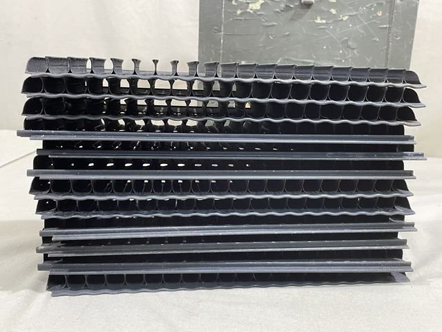 Original WWII Italian Breda M37 MG Loading Frames with Box — image 6