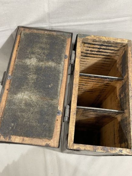 Original WWII Italian Breda M37 MG Loading Frames with Box — image 8