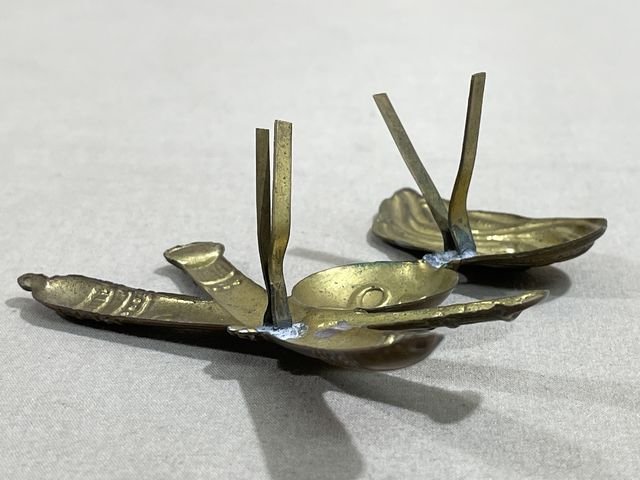 Original WWII Italian Artillery Cap Badge, 158 — image 5