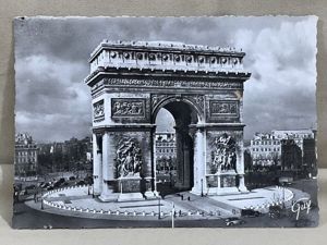 Original WWII Era French Architecture Postcard, Paris et ses Merveilles …