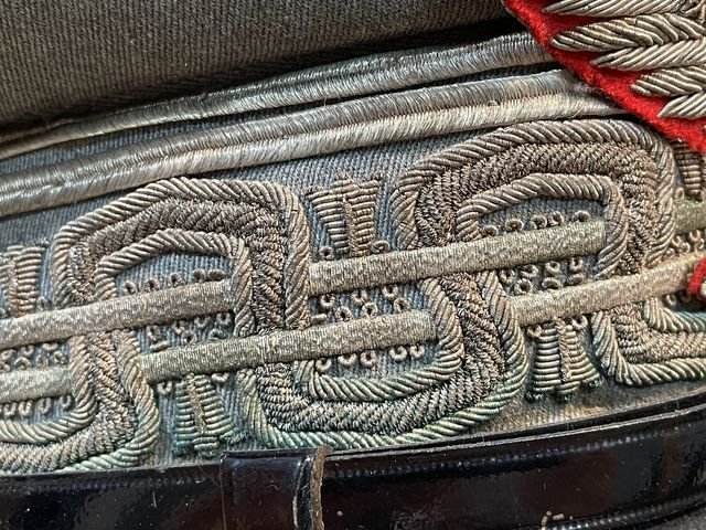 Original WWII Italian Division Level General's Visor Hat — image 12