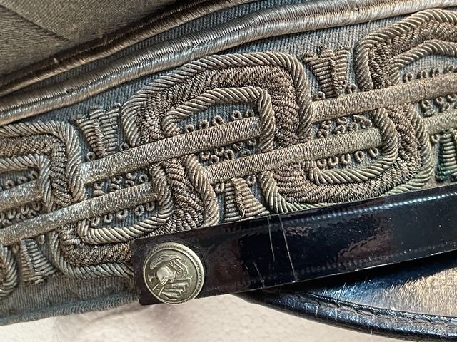 Original WWII Italian Division Level General's Visor Hat — image 13