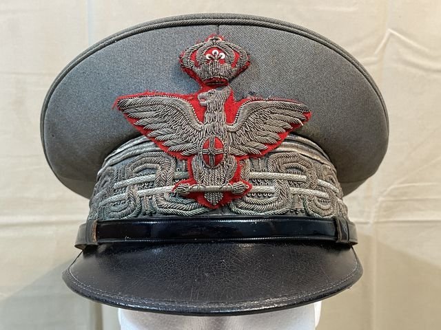 Original WWII Italian Division Level General's Visor Hat — image 2