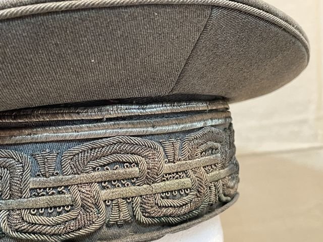 Original WWII Italian Division Level General's Visor Hat — image 23