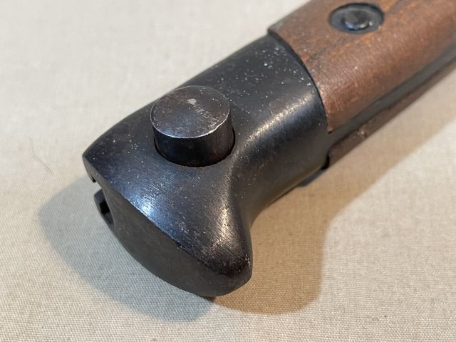 Original WWII Italian Carcano M91 Bayonet & Scabbard — image 13