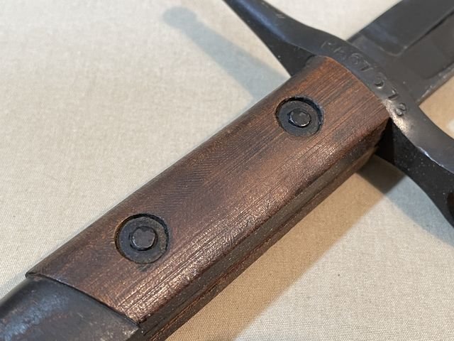 Original WWII Italian Carcano M91 Bayonet & Scabbard — image 20