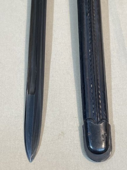 Original WWII Italian Carcano M91 Bayonet & Scabbard — image 4