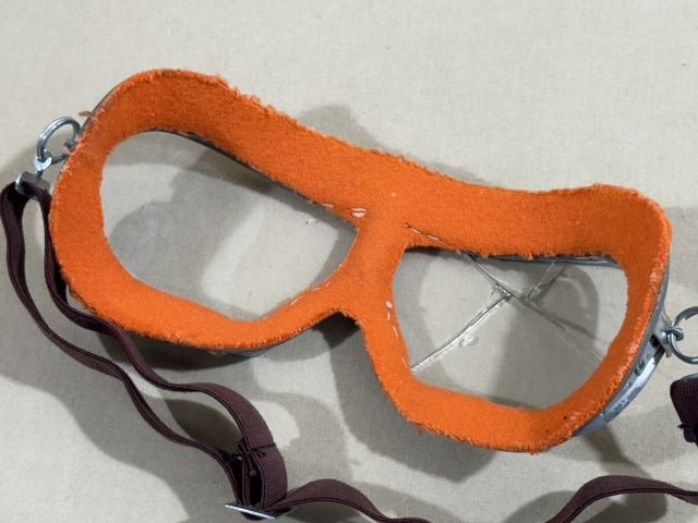 Original 1973 COLD WAR Russian Flight Helmet Goggles — image 6