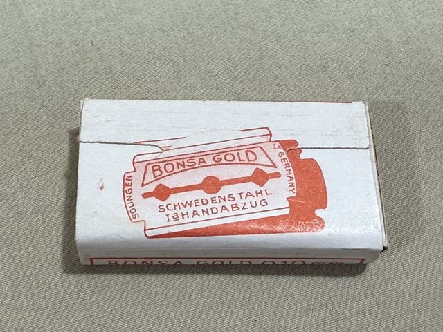 Original WWII German Box of 10 Razor Blades, BONSA GOLD — image 2