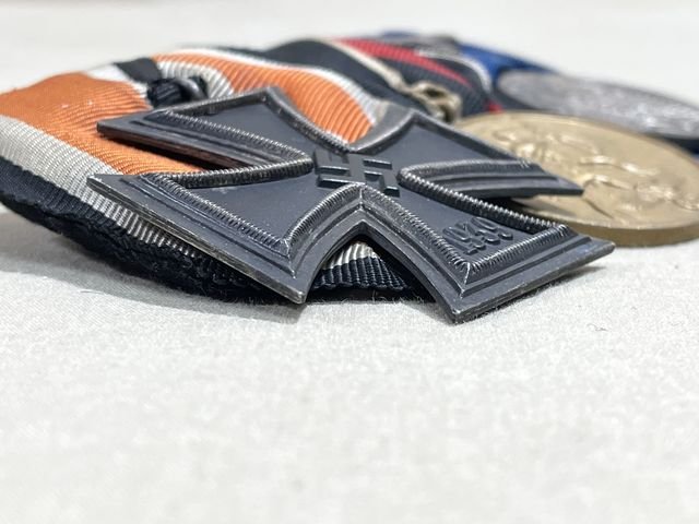 Original WWII German 3-Position Parade Medal Bar, 1939 Iron Cross 2nd Class — image 8