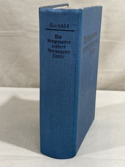 Original WWII German Kriegsmarine Book Die Kriegsmarine erobert Norwegens Fjorde — image 2