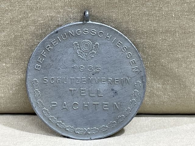 Original 1935 German Shooting Award Badge — image 2