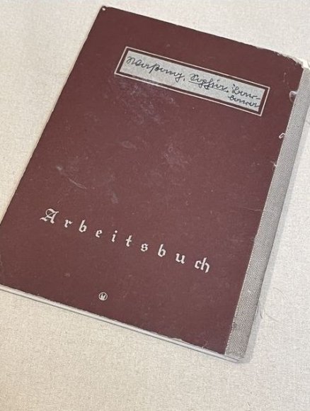 Original Nazi Era German Arbeitsbuch, 2nd Type — image 3