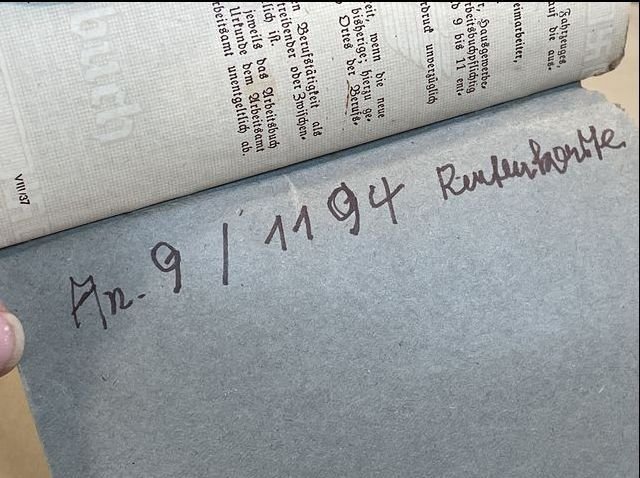 Original Nazi Era German Arbeitsbuch, 2nd Type — image 7