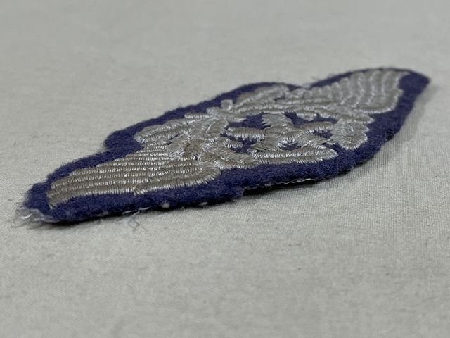Original WWII German Luftwaffe Flight Technical Personnel's Career Sleeve Insignia — image 5