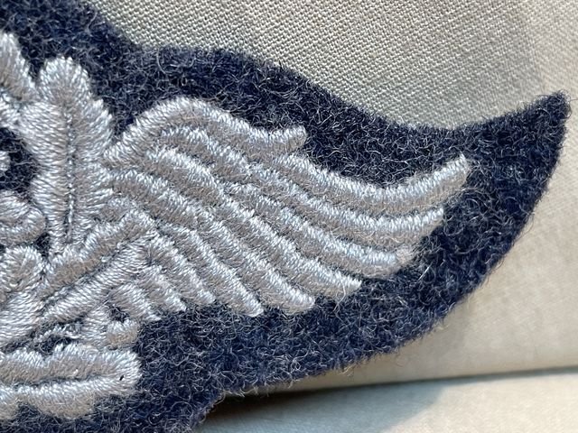 Original WWII German Luftwaffe Flight Technical Personnel's Career Sleeve Insignia — image 2