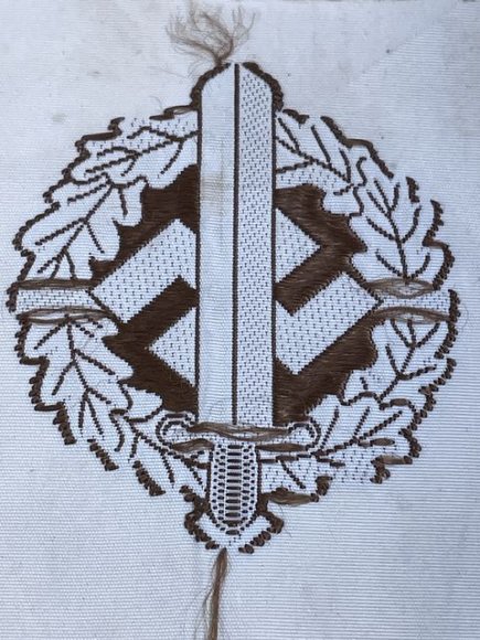 Original Nazi Era German Cloth SA Sports Badge in Bronze — image 4