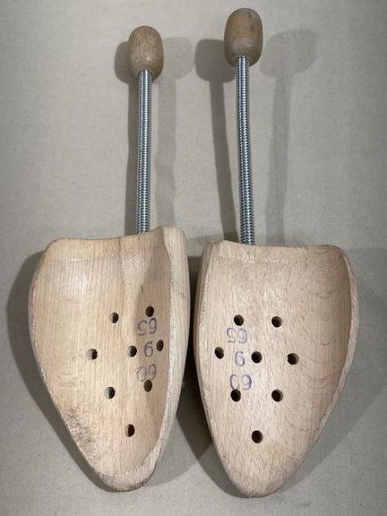 Original WWII Era German Spring-Loaded Boot Forms, Pair — image 2