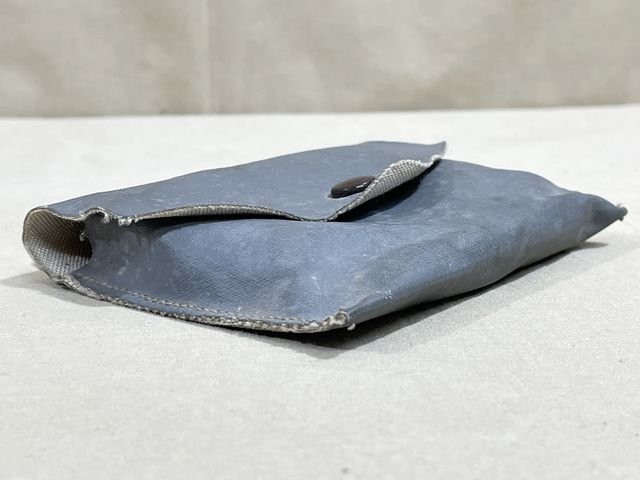 Original WWII German Gray Synthetic Leather Goggles CASE, Unissued — image 5