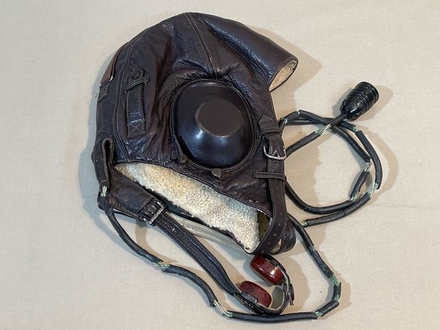 Original WWII German Luftwaffe Winter Flight Helmet, Size 54 — image 5