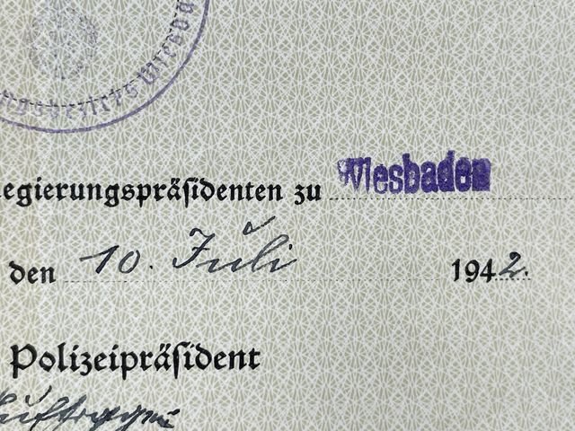 Original WWII German Citizenship ID (For Domestic Use) Document, Staatsangehörigkeitsausweis — image 7