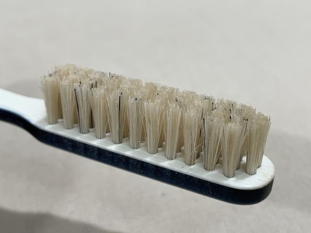 Original WWII German Luftwaffe Soldiers Tooth Brush, UNUSED! — image 5