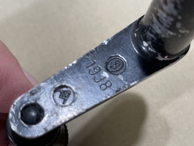 Original WWII German Model 33 Field Phone in Bakelite Case — image 16