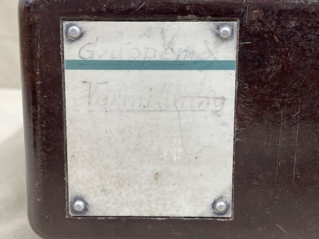 Original WWII German Model 33 Field Phone in Bakelite Case — image 30