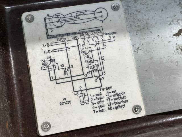 Original WWII German Model 33 Field Phone in Bakelite Case — image 33