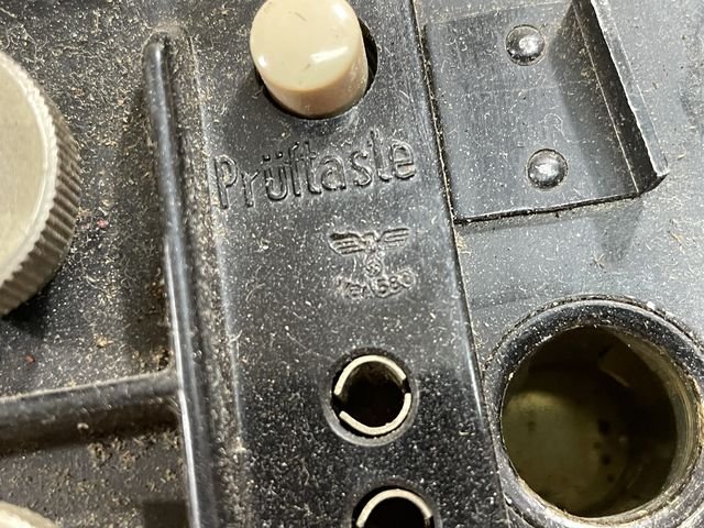 Original WWII German Model 33 Field Phone in Bakelite Case — image 37