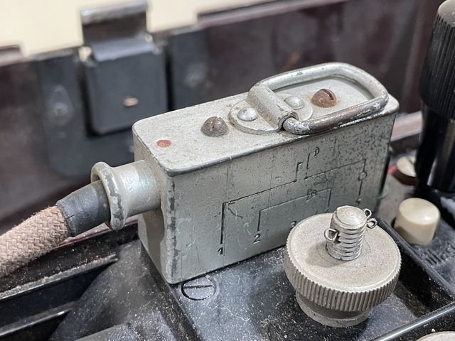 Original WWII German Model 33 Field Phone in Bakelite Case — image 41