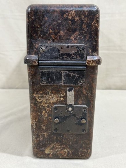 Original WWII German Model 33 Field Phone in Bakelite Case — image 21