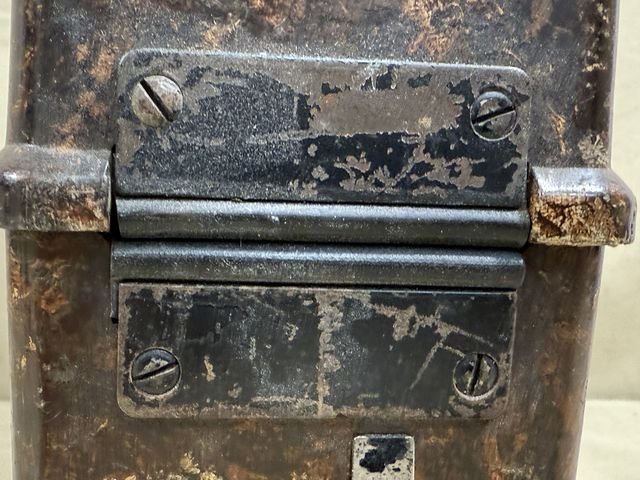 Original WWII German Model 33 Field Phone in Bakelite Case — image 22