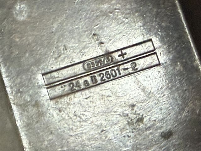 Original WWII German Model 33 Field Phone in Bakelite Case — image 41