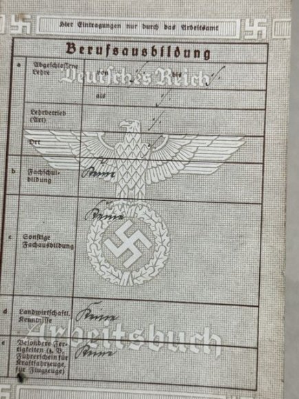 Original Nazi Era German Arbeitsbuch, 2nd Type — image 4
