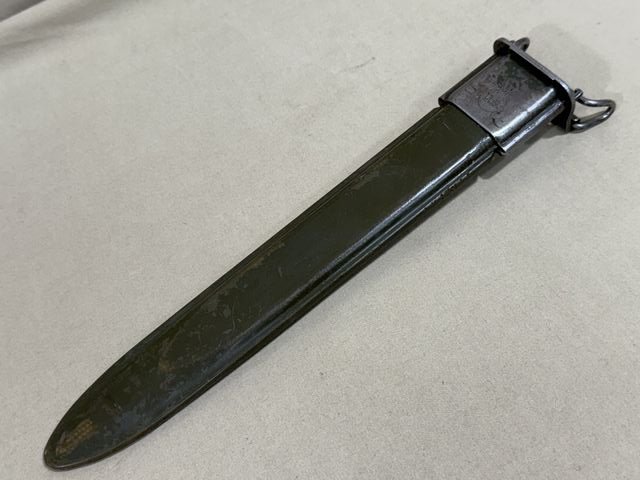 Original WWII US M1 Garand Bayonet and Scabbard, UFH — image 13