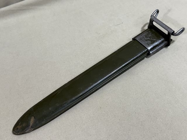 Original WWII US M1 Garand Bayonet and Scabbard, UFH — image 17