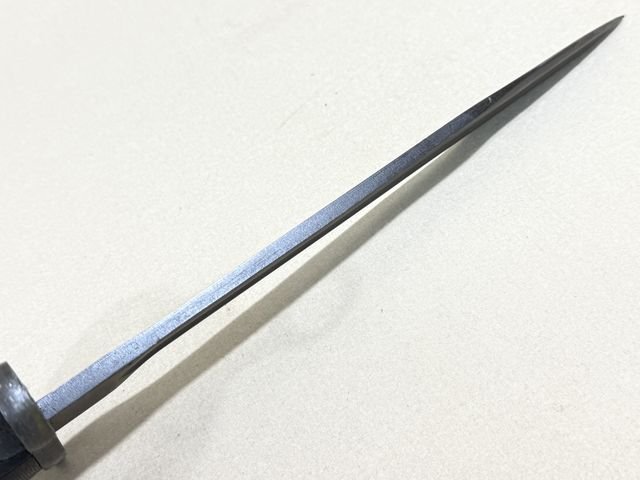 Original WWII US M1 Garand Bayonet and Scabbard, UFH — image 4