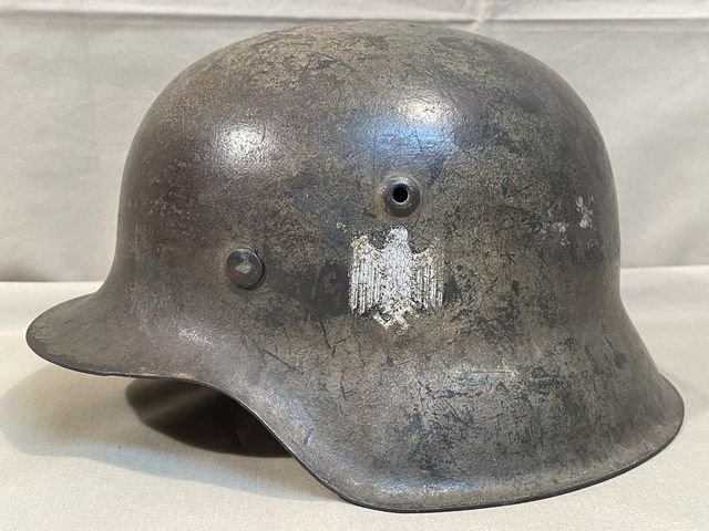 Original WWII German Single Decal Camouflaged M42 Steel Helmet w/Liner, hkp62