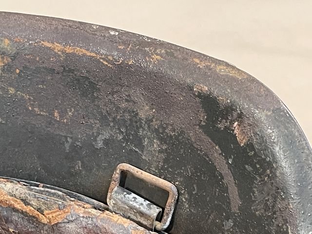 Original WWII German Single Decal Camouflaged M42 Steel Helmet w/Liner, hkp62 — image 24