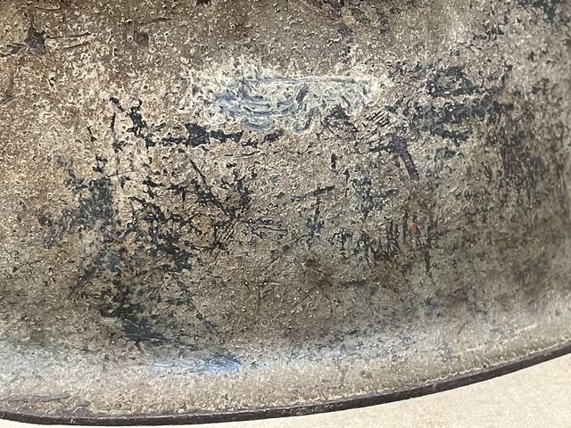 Original WWII German Single Decal Camouflaged M42 Steel Helmet w/Liner, hkp62 — image 5