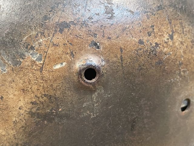 Original WWII German Camouflaged M40 Steel Helmet w/Liner, SE64 — image 11