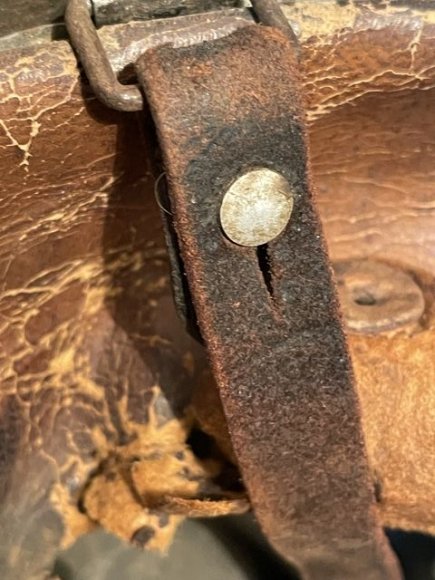 Original WWII German Camouflaged M40 Steel Helmet w/Liner, SE64 — image 27