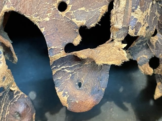 Original WWII German Camouflaged M40 Steel Helmet w/Liner, SE64 — image 33