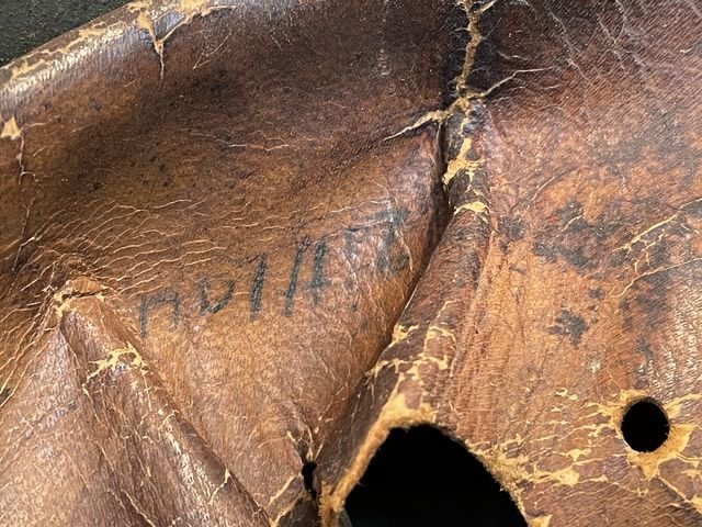 Original WWII German Camouflaged M40 Steel Helmet w/Liner, SE64 — image 34