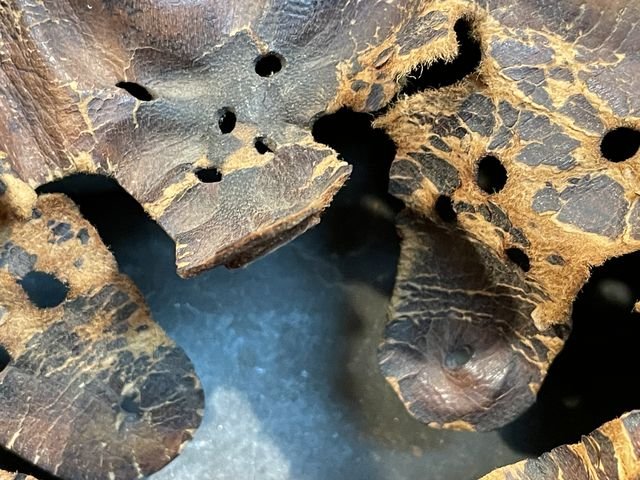 Original WWII German Camouflaged M40 Steel Helmet w/Liner, SE64 — image 40