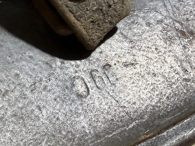 Original WWII German Army (Heer) M40 Single Decal Steel Helmet — image 27